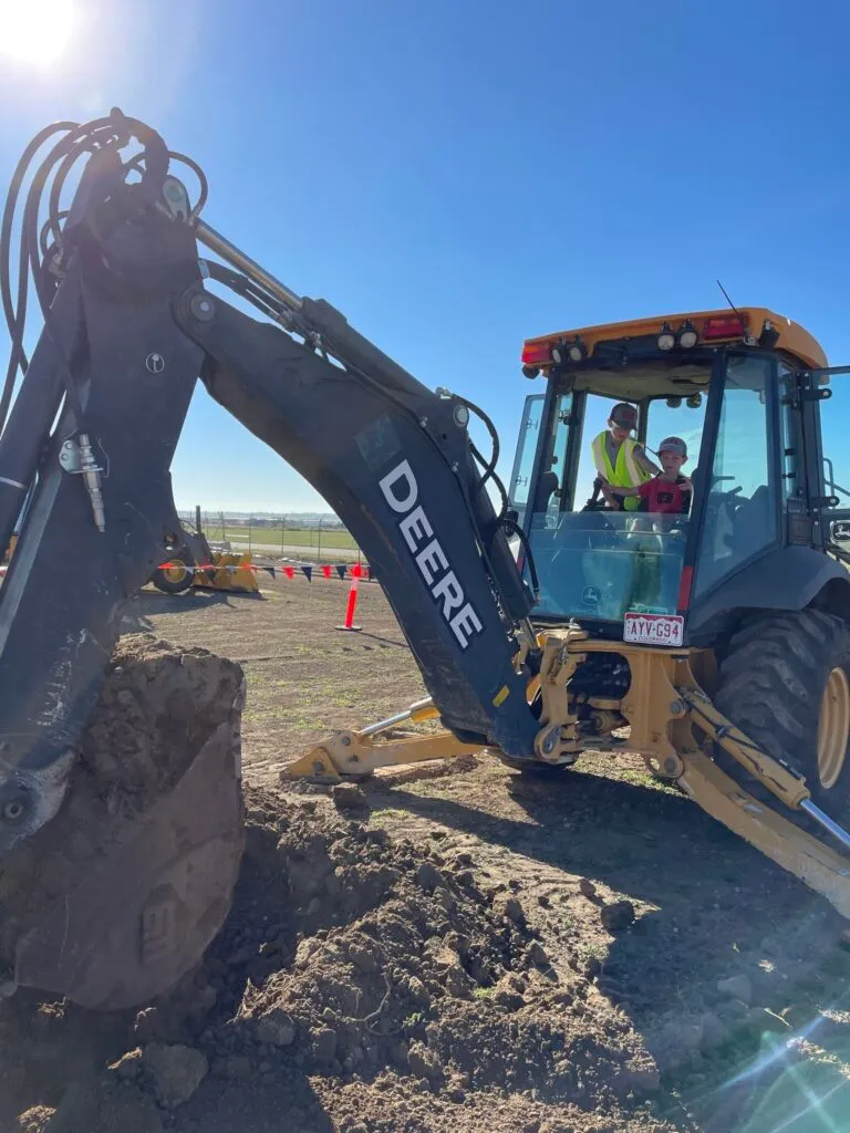 BigDig3-768x1024 -compressed.webp